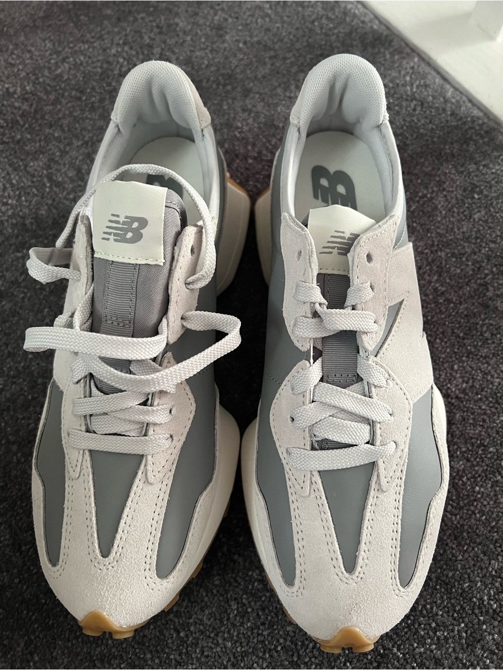 New Balance 327 Women's Grey & White Retro Runner Sneakers - Picture 2 of 4